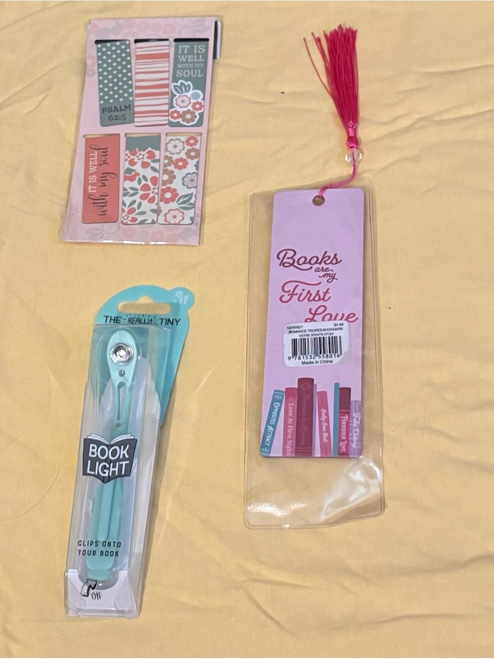 Reader’s Collection Floral Bookmarks & Hands-Free Mint Aqua Reading Light